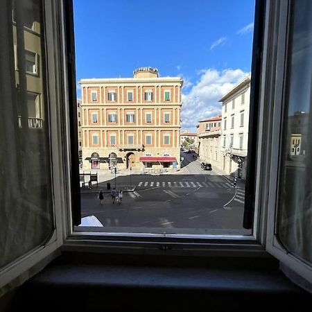 Loft Storico In Pieno Centro! Apartment ลีวอร์โน ภายนอก รูปภาพ